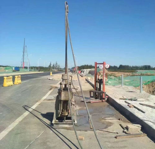 丽江公路高聚物注浆加固
