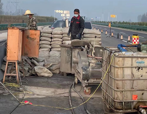 丽江高速路病害处理